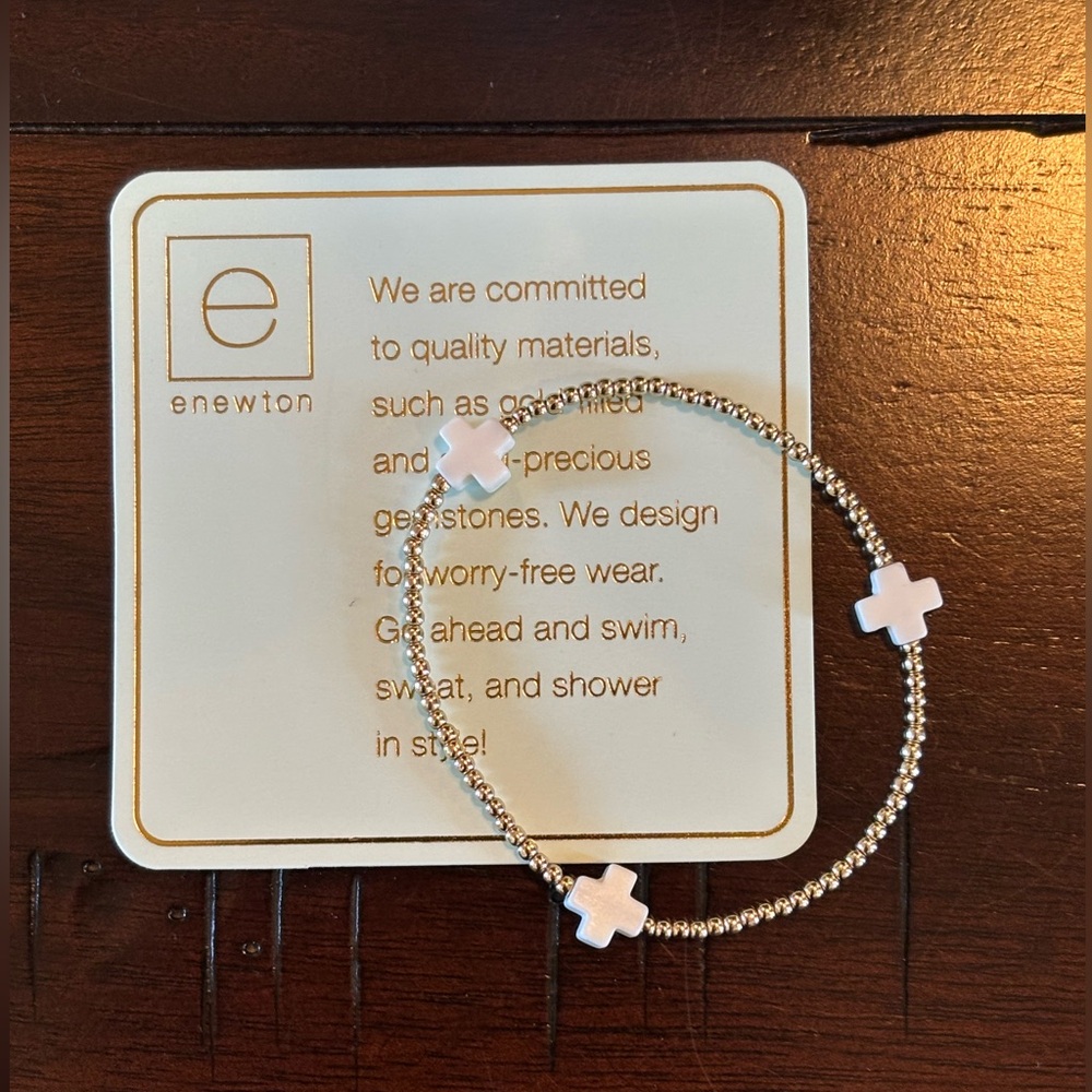 Newton Gold and White Minimalist Bracelet